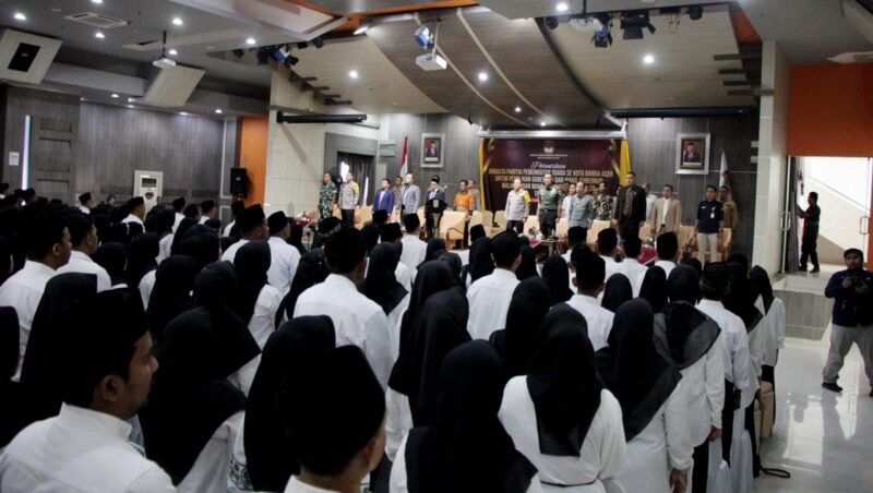 Foto: para anggota PPS se-Kota Banda Aceh Sebanyak 270 anggota Panitia Pemungutan Suara (PPS) Pilkada 2024.(Mercinews)