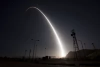 AP Photo/AS. Angkatan Udara/Penerbang Senior Ian Dudley
Pengujian rudal balistik antarbenua Minuteman III. April 2017