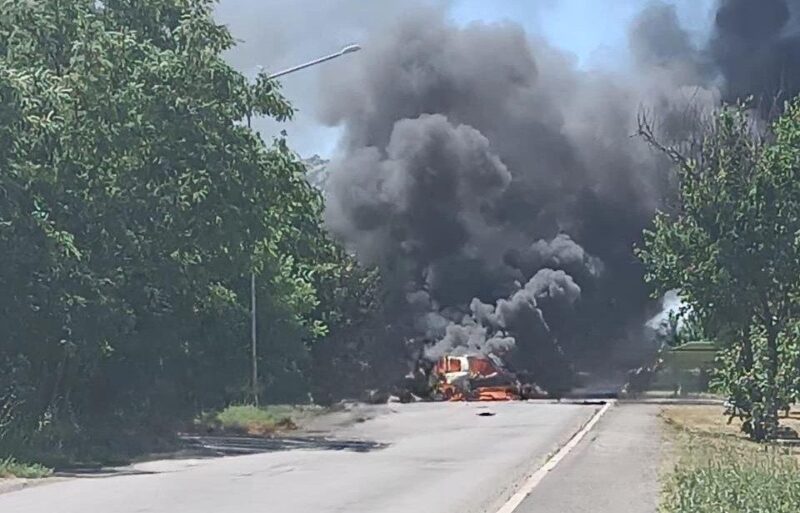 Ledakan di mobil Volvo terjadi di kawasan Marsekal Efimov di Millerovo pada pagi hari tanggal jumat 14 Juni 2024.