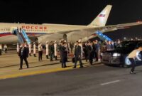 Pesawat Vladimir Putin tiba di ibu kota Vietnam