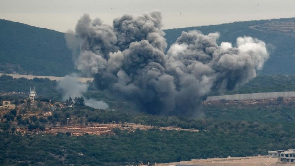 Ilustrasi -- Jet tempur Israel gempur tempat persembunyian Hizbullah di Lebanon (dok. REUTERS/EVELYN HOCKSTEIN)

