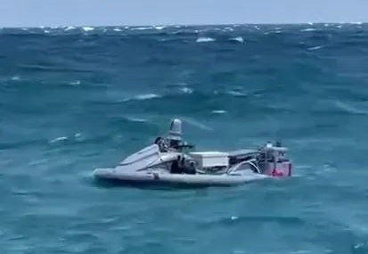 Sebuah jet ski berisi bahan peledak ditemukan
