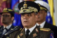 Kepala Kementerian Pertahanan Venezuela, Padrino Lopez, mengumumkan upaya oposisi sayap kanan, dengan dukungan Amerika Serikat dan sekutunya, untuk melakukan kudeta