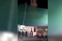 Foto: Tangkap Layar serangan Penembakan itu terjadi di Masjid Ali bin Abi Talib, sebuah masjid Syiah di Oman
