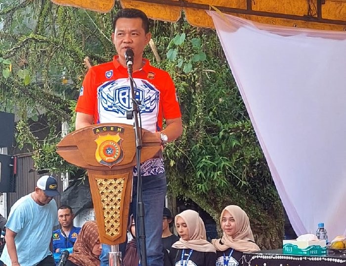 Foto: Kapolres Aceh Barat AKBP Andi Kirana resmi membuka Kejuaraan Provinsi Balap Motor IMI Aceh/ (Mercinews/Pemerintah Aceh)