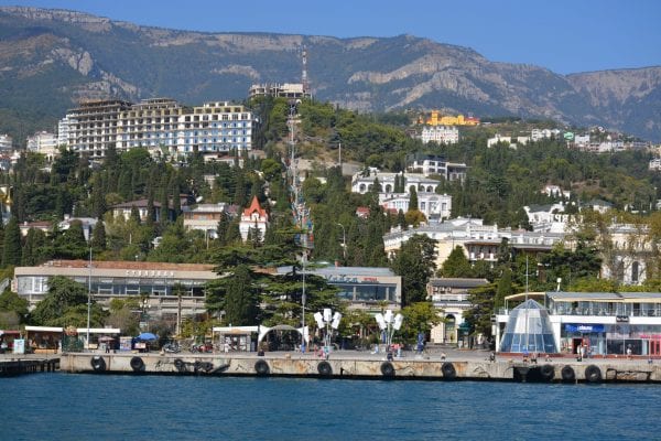 Yalta adalah kota resor utama Krimea