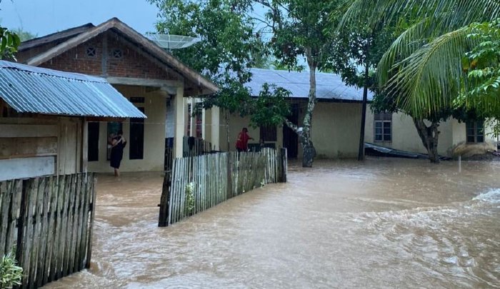 banjir mulai melanda sejumlah wilayah Aceh Jaya