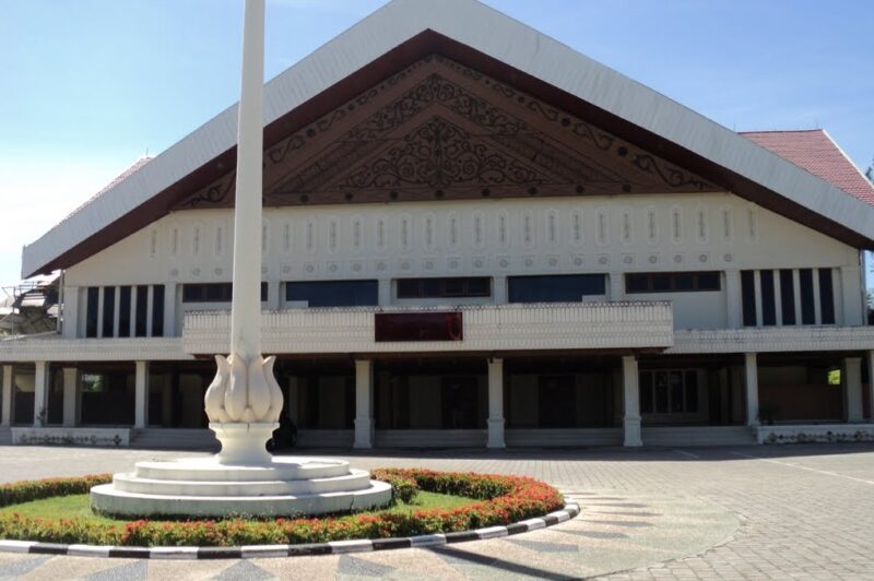 Gedung DPR Aceh.