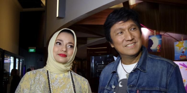 Marissa Haque dan Ikang Dawzi dalam peluncuran album putri mereka di Galeri Indonesia Kaya, Grand Indonesia, Jakarta Pusat, Rabu (4/5/2016) sore.(KOMPAS.com/ANDI MUTTYA KETENG)