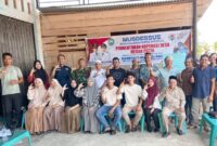 Foto : Pengurus koperasi merah putih Gampong Muka Blang foto bersama usai pembentukan.