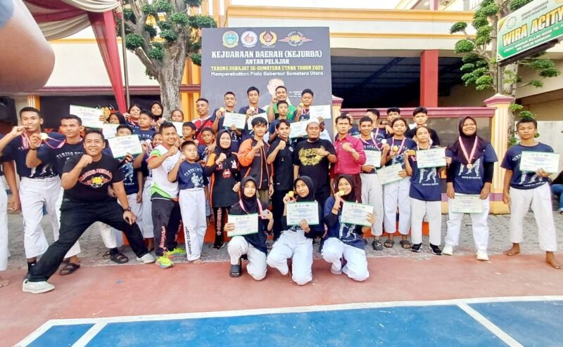 Tim Kodrat Kota Medan sukses jadi juara umum Kejurda Tarung Derajat 2025.(Foto:istimewa)