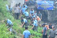 Lanud Husein Sastranegara menggelar kegiatan Bakti Teritorial Prima bersih-bersih aliran Sungai Cilimus, Kelurahan Husein Sastranegara, Kota Bandung, Kamis (11/9/2025).(Foto: Lanud Husein Sastranegara)