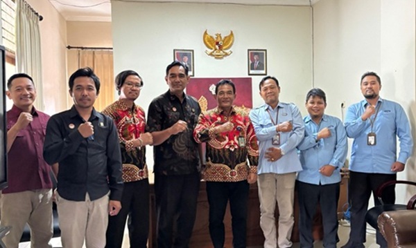 Kanwil Kemenkum Bali berkoordinasi dengan BPKP Provinsi Bali untuk pemenuhan data kekayaan intelektual dalam evaluasi tata kelola pelindungan KI, Kamis (27/11/2025).(Foto: Kemenkum Bali)