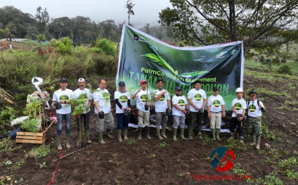 PTPN IV PalmCo menanam ribuan pohon secara serentak di 12 provinsi pada Jumat (28/11/2025), sebagai upaya mencegah degradasi lingkungan dan memulihkan kawasan-kawasan kritis.(Foto: istimewa)