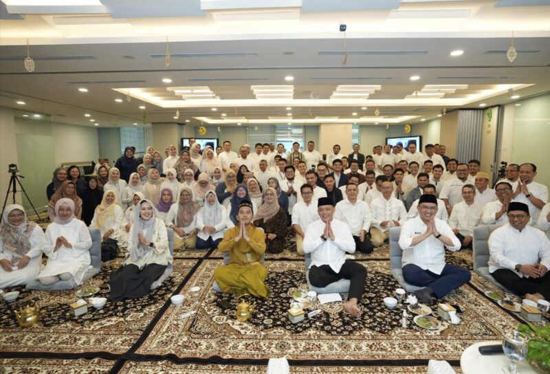 Ustadz Maulana mengisi acara Virtue PTPN IV PalmCo.(Foto: Dok.PalmCo)