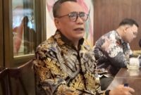 Kuasa hukum orang tua murid PIS, Sahala Siahaan, S.H., saat menyampaikan keterangan pers di bilangan Kelapa Gading, Jakarta Utara, Rabu (10/12/2025).(Foto: istimewa)