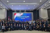 Narasumber, panitia dan peserta seminar berfoto bersama usai seminar di Balai Prajurit Ardhya Loka, Halim Perdanakusuma, Jakarta Timur, Kamis (11/12/2025).(Foto: istimewa)