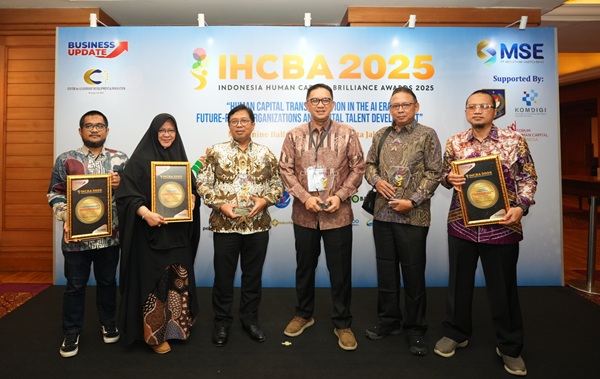 PTPN IV PalmCo meraih meraih predikat Platinum sebagai National Champion untuk kategori The Most Brilliant Human Capital Sustainability Strategy of the Year 2025 dalam ajang Indonesia Human Capital Brilliance Awards 2025 (IHCBA 2025).(Foto:PTPN IV PalmCo) 
