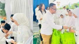 BRI KC Cikarang menggelar buka puasa bersama sekaligus menyalurkan santunan kepada anak yatim Yayasan Cahaya Alam pada Jumat (27/2/2026).(Foto: istimewa)