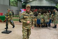Direktur UKW PWI Pusat Aat Surya Safaat saat berada di Lapangan Tembak Bayu Aji Kopassus, Bogor, Minggu (1/2/2026), dalam rangkaian Retreat Bela Negara yang diselenggarakan Kemenhan.(Foto: Istimewa)