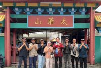Anggota DPRD DKI Jakarta Komisi A Fraksi PSI, Kevin Wu (keempat dari kanan) mengucapkan selamat Tahun Baru Imlek 2577.(Foto: Dok. Pribadi)