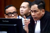 Munarman saat mendampingi kliennya mantan Wamenaker Immanuel Ebenezer Gerungan alias Noel dalam sidang di Pengadilan Tipikor Jakarta Pusat, Senin (2/2/2026).(Foto: istimewa)