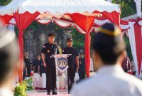 Dirjen Imigrasi, Hendarsam Marantoko, memimpin pengukuhan Satgas Patroli Dharma Dewata dan Pimpasa di Lapangan Puputan Margarana Niti Mandala Renon, Denpasar, Rabu (15/4/2026). (Foto: Dok. Ditjen Imigrasi)
