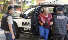 Imigrasi Ngurah Rai Deportasi WNA Belgia usai Video Lompat Tebing Pakai Motor Viral