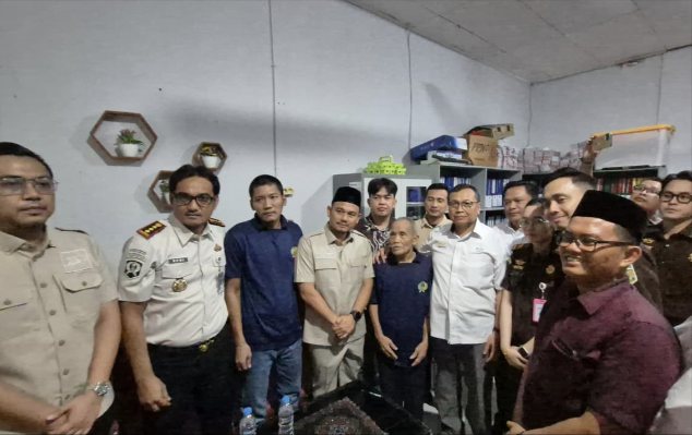 PTPN I Regional 7 menempuh restorative justice dalam penyelesaian perkara hukum yang menjerat Kakek Mujiran, warga Lampung Selatan. (Foto: Dok. PTPN I)