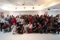 Kakanwil Ditjenim Bali Felucia Sengky Ratna, Kakanim Ngurah Rai Bugie Kurniawan bersama para awak media. (Foto: istimewa)