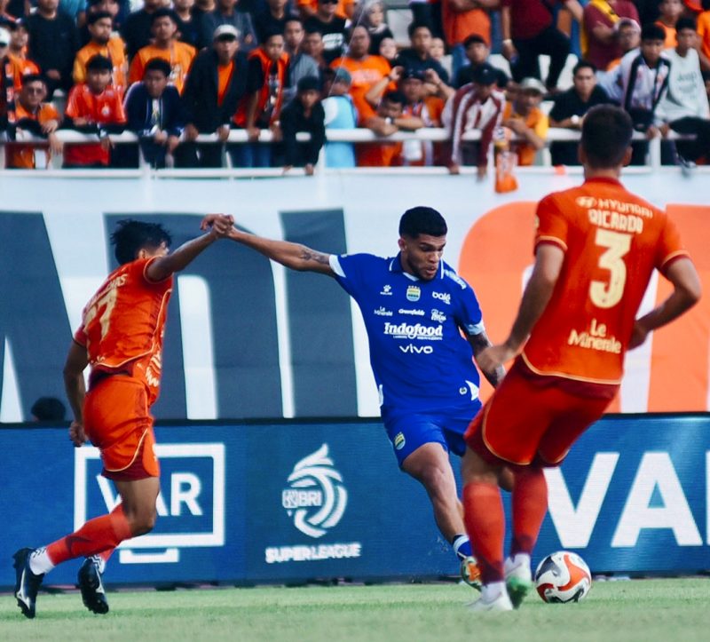 Persib Bandung menang 2-1 atas Persija Jakarta di Stadion Segiri, Samarinda, Kaltim Minggu (10/5/2026). (Foto: Dok. @persib)