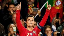 Kapten Timnas Portugal Cristiano Ronaldo tampil sebagai starter saat menghadapi Nigeria dalam laga persahabatan internasional di Stadion Dr. Magalhaes Pessoa, Leiria, Rabu (10/6/2026) waktu setempat. Portugal menutup persiapan menuju Piala Dunia 2026 dengan kemenangan 2-1 atas Nigeria. (Foto: Dok. @brfootball)