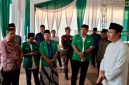Sekjen PBNU, Saifullah Yusuf atau Gus Ipul (kanan) saat berkoordinasi dengan panitia di Ponpes Al-Falah Ploso Mojo Kabupaten Kediri, Sabtu (20/6/2026. (Foto: Dok.Media Center Munas Konbes NU 2026 Kediri)