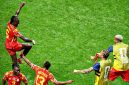 Pemain Timnas RD Kongo merayakan kemenangan 3-1 atas Uzbekistan di Stadion Mercedes-Benz, Atlanta, Minggu (29/6/2026) WIB. Hasil ini mengantar RD Kongo mencetak sejarah dengan lolos ke babak 32 besar Piala Dunia 2026 untuk pertama kalinya. (Foto: Dok. X@Beinsport)