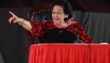 Ketua Umum PDI Perjuangan Megawati Soekarnoputri saat menyampaikan sambutan peresmian renovasi Istana Gebang di Kota Blitar, Jawa Timur, Senin (15/6/2026). (Foto: istimewa)