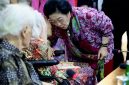 Ketua Umum PDI Perjuangan Megawati Soekarnoputri menyapa Sinta Nuriyah Abdurrahman Wahid saat Silaturahmi Kebangsaan di Megawati Institute, Menteng, Jakarta Pusat, Senin (22/6/2026). (Foto: istimewa)