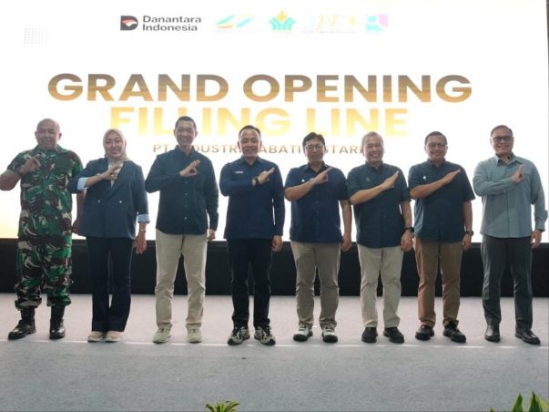 PTPN IV PalmCo mempercepat pasokan minyak goreng ke Indonesia Timur melalui fasilitas pengemasan baru di Surabaya. (Foto: Dok. Humas PTPN IV PalmCo)