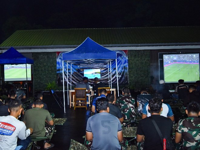 Lanud Halim Perdanakusuma menggelar kegiatan nonton bareng (nobar) pertandingan Piala Dunia 2026, Selasa (23/6/2026). (Foto: Dok. Lanud Halim Perdanakusuma)