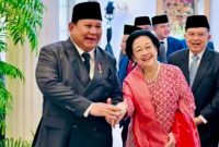 Momen kebersamaan Prabowo Subianto dan Megawati Soekarnoputri saat upacara Hari Lahir Pancasila di Gedung Pancasila Kemlu Jakarta, Senin (1/6/2026). (Foto: Dok. BPMI Setpres)