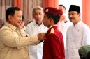 Presiden Prabowo Subianto didampingi Mensos Syaifullah Yusuf meninjau Sekolah Rakyat Menengah Pertama (SRMP) 17 Tabanan, Bali, Minggu (7/6/2026). (Foto: Dok. BPMI Setpres)