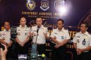 Dirjen Imigrasi Hendarsam Marantoko (tengah) saat menyampaikan keterangan pers terkait kegiatan Sosialisasi Penguatan Kepatuhan Internal Terintegrasi di Surabaya, Jawa Timur, pada 1-3 Juli 2026. (Foto: istimewa)
