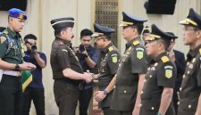 Jaksa Agung ST Burhanuddin melantik Wakil Jaksa Agung (Wakajagung) hingga Jaksa Agung Muda Tindak Pidana Khusus (Jampidsus) yang baru di lingkungan Kejagung, Jumat (24/7/2026). (Foto: Dok. Puspenkum Kejagung)