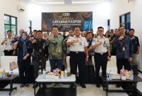 Kantor Imigrasi Kelas II Non TPI Ponorogo resmi membuka layanan permohonan paspor bagi Calon Pekerja Migran Indonesia (CPMI) di Layanan Terpadu Satu Atap (LTSA) Kabupaten Ponorogo yang berada di Dinas Tenaga Kerja Kabupaten Ponorogo, Jawa Timur, Jumat (10/7/2026). (Foto: Dok. Humas Kanim Ponorogo)