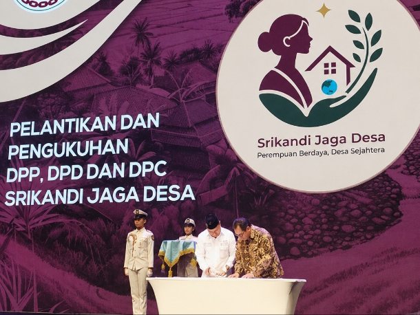 Pelantikan dan pengukuhan jajaran DPP, DPD) dan DPC Srikandi Jaga Desa dari seluruh Indonesia di Ballroom The Djakarta Theater, Jakarta, Jumat (3/7/2026). (Foto: istimewa)