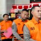KPK menahan empat tersangka dalam OTT Bupati Pemalang, termasuk staf administrasi KPK Setya Budi Dias Oktavianto. (Foto: Dok. KPK)