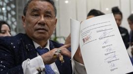Hotman Paris Hutapea saat konferensi pers di Kejagung Jakarta, belum lama ini. (Foto: ist)