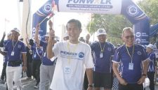 Sekjen DPN Peradi SAI A. Patra M. Zein (kaos putih) bersama jajaran Pengurus DPN, DPC saat mengikuti Fun Walk yang diselenggarakan DPC Peradi SAI Jakarta Utara di Ancol, Sabtu (29/8/2026). (Foto: istimewa)