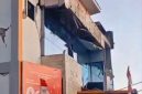 Bangunan di Flores NTT terdampak gempa bumi berkekuatan Magnitudo (M) 7,7, Sabtu (15/8/2026) dini hari. (Foto: Tangkapan Layar Video)