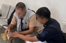 WNA asal Algeria berinisial BKH (47) dideportasi Kantor Imigrasi Kelas I TPI Denpasar setelah selesai menjalani hukuman di Rutan Bangli melalui Bandar Udara Internasional I Gusti Ngurah Rai, Bali, Jumat (21/8/2026). (Foto: Dok. Kanim Denpasar)