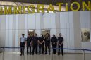 Kantor Imigrasi Kelas II Non-TPI Ponorogo mendeportasi WNA asal Tiongkok berinisial DY melalui Bandara Internasional Juanda, Surabaya, Jawa Timur, Kamis (6/8/2026). (Foto: Dok. Kanim Ponorogo)